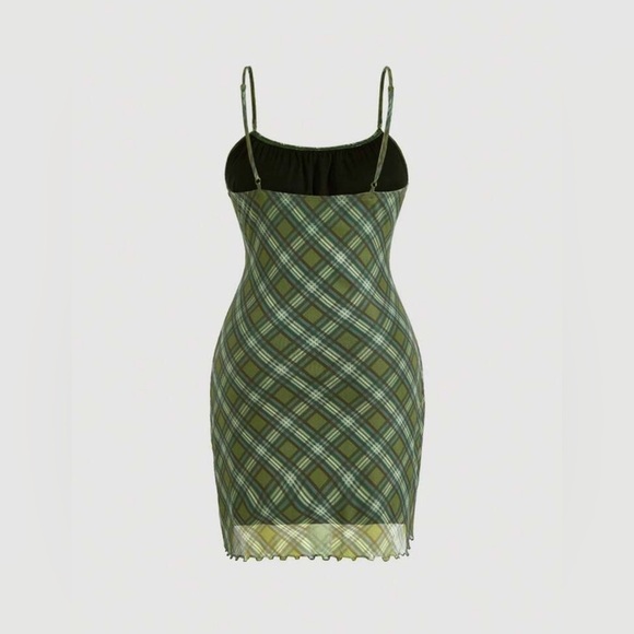 Plus Size Green Plaid Mesh Dress Size 2x - Picture 2 of 5